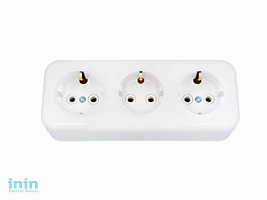 Розетка 3-ая (открытая, с/з) белая, Bylectrica (Розетка штепсельная трехместная для открытой установки Гарантийный срок:24 месяца)