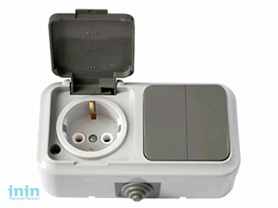 Блок выкл. 2 клав. + розетка (открытая, с/з, брызг. защ.) серая, Пралеска Аква, Bylectrica (Гарантийный срок:24 месяца)